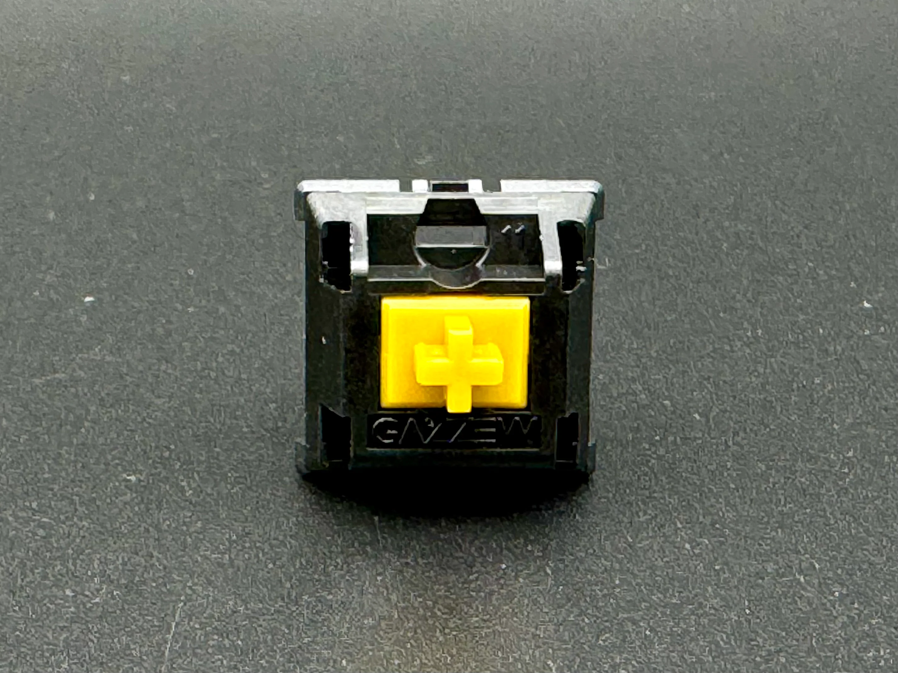 Ringer Keys GAZZEW AND BOBA U4T THOCKY TACTILE — Gazzew and Boba U4T Thocky tactile switches